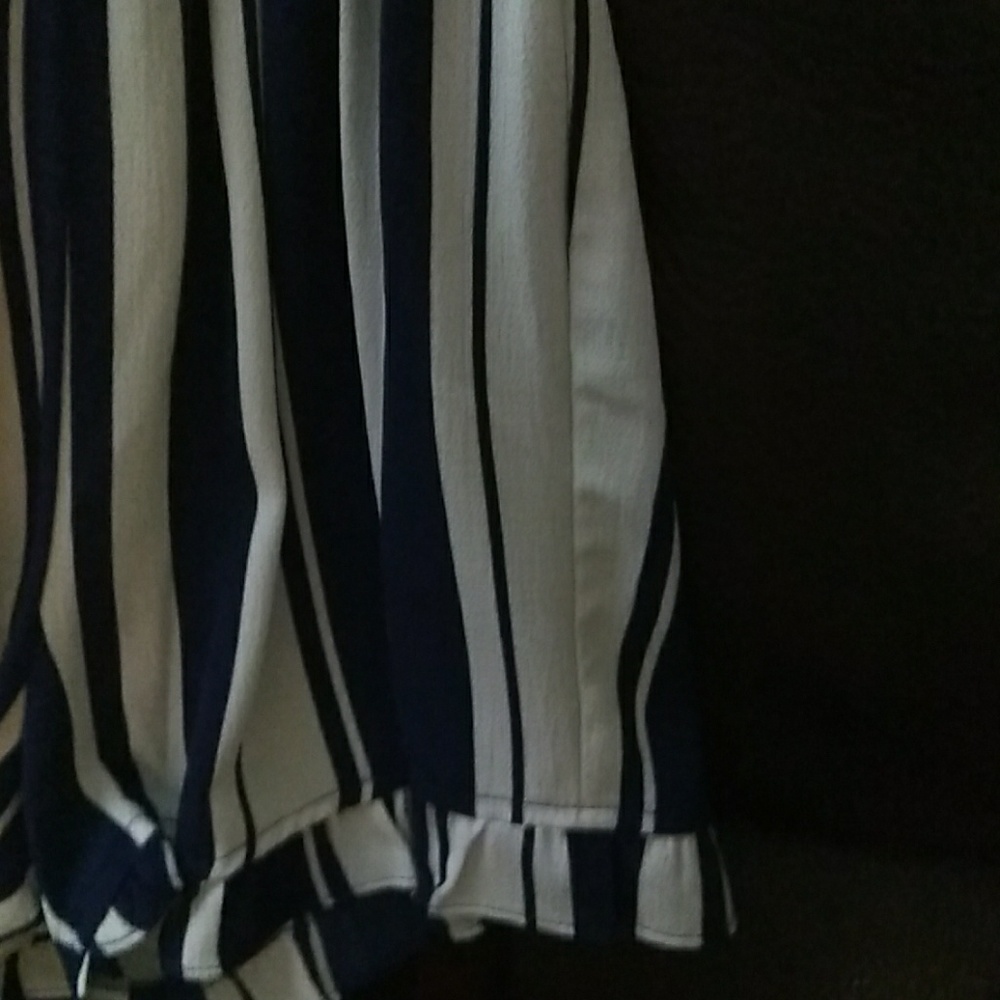 Romper - Picture 3 of 4